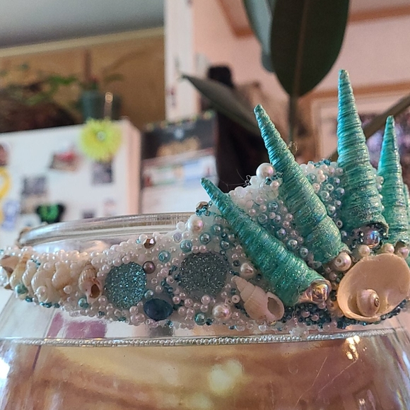 Mermaid crown parade - Picture 2 of 4